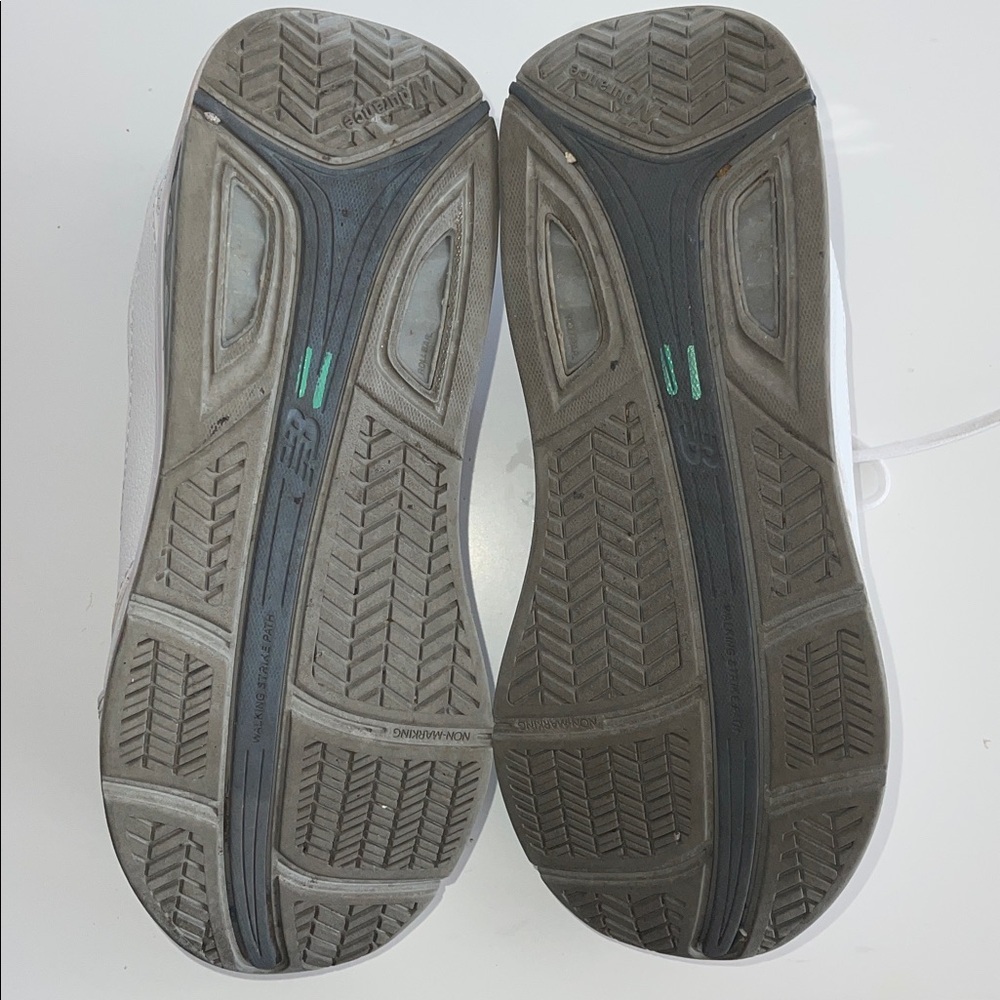 New Balance Women's 928v3 leather walking shoes - Picture 6 of 9